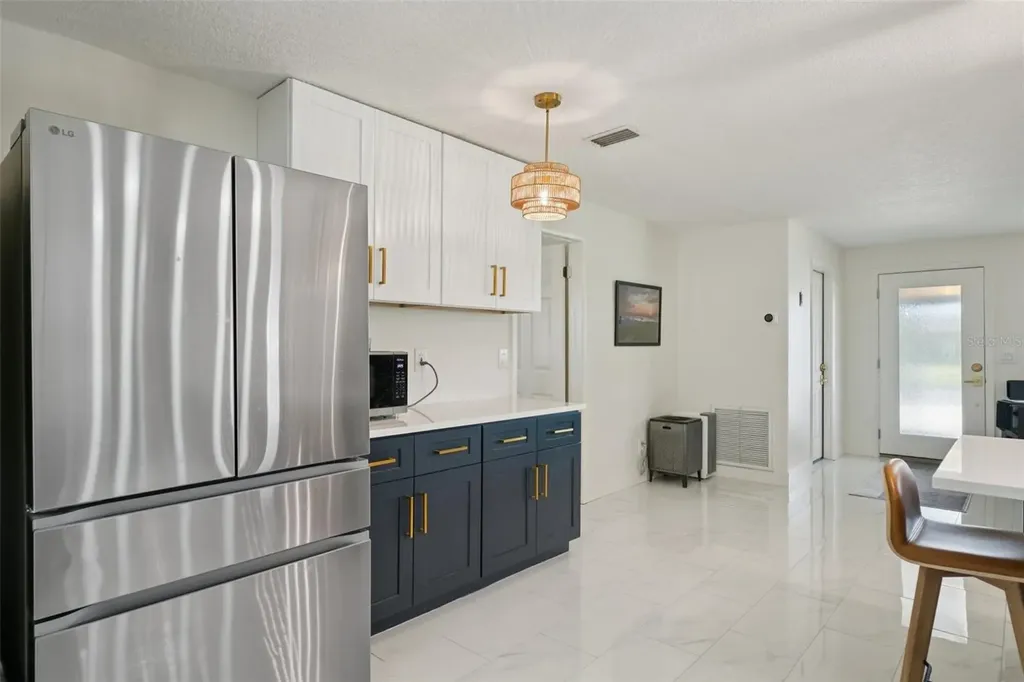 13133 Dorchester Drive Seminole FL 33776