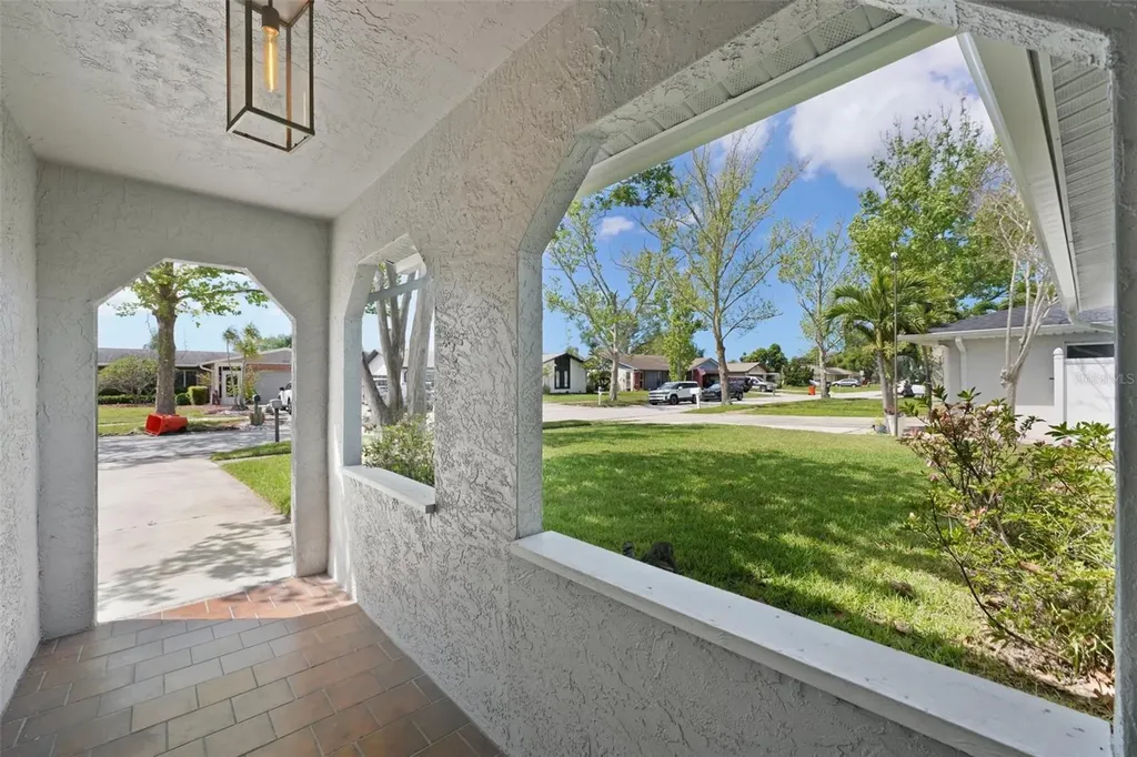 13133 Dorchester Drive Seminole FL 33776