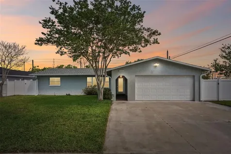 13133 Dorchester Drive Seminole FL 33776