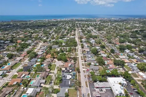 13133 Dorchester Drive Seminole FL 33776