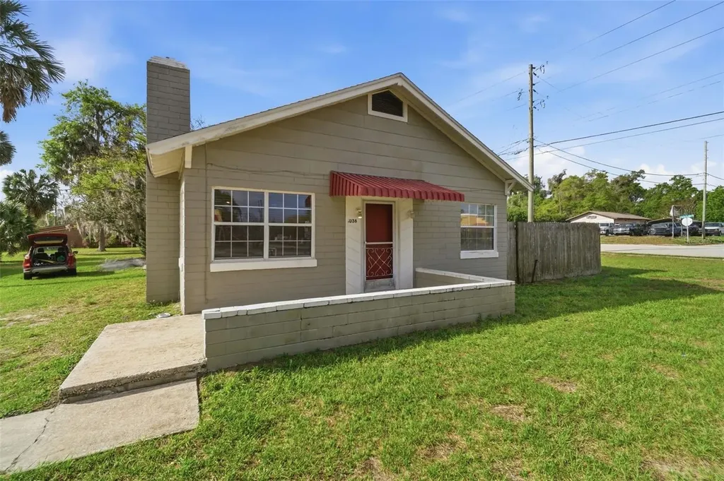 1030 Camphor Lane Deland FL 32720