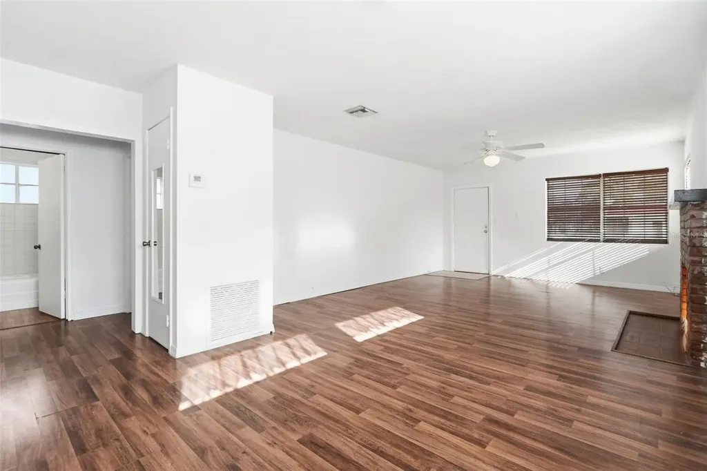 1030 Camphor Lane Deland FL 32720