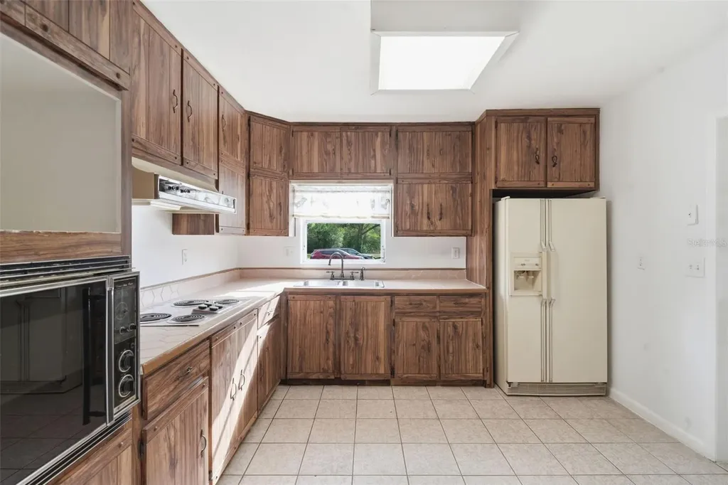 1030 Camphor Lane Deland FL 32720