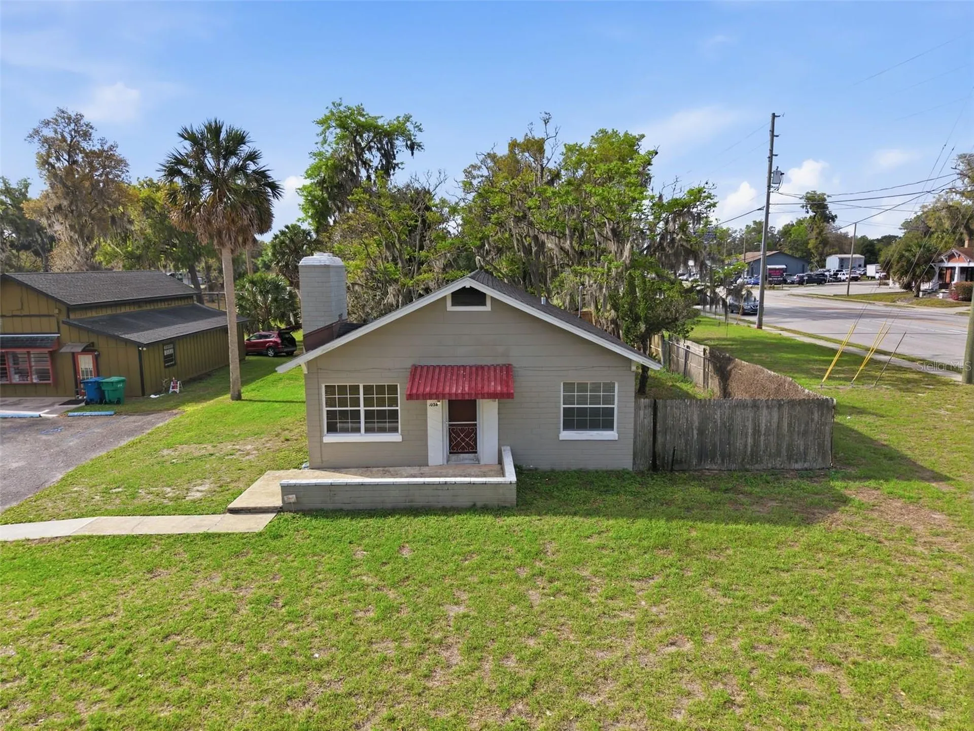 1030 Camphor Lane Deland FL 32720