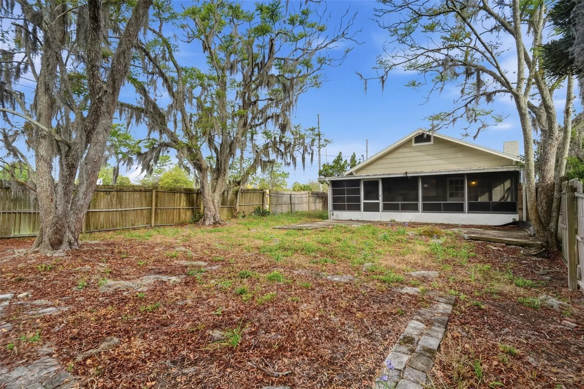 1030 Camphor Lane Deland FL 32720
