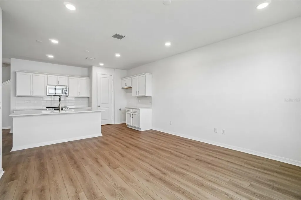 31546 Azure Beach Drive San Antonio FL 33576