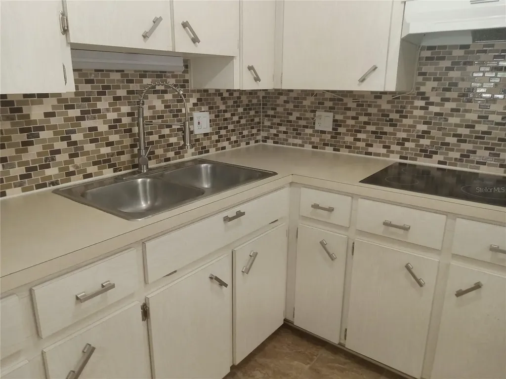 2331 Finlandia Lane Clearwater FL 33763
