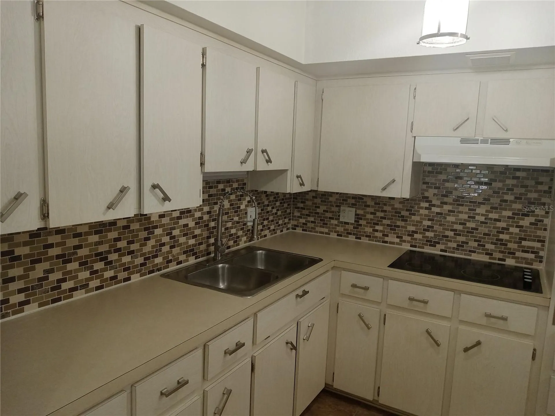 2331 Finlandia Lane Clearwater FL 33763