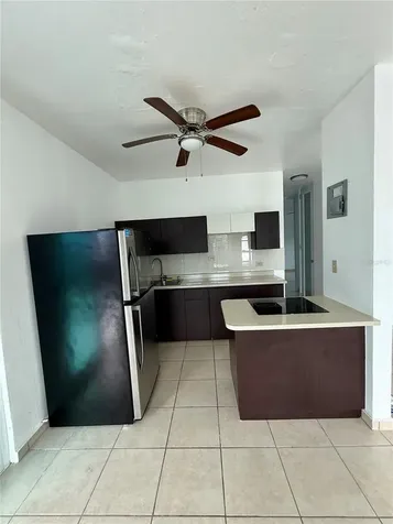 4R-45 Calle Roble / Lomas Verdes Bayamon PR 00956