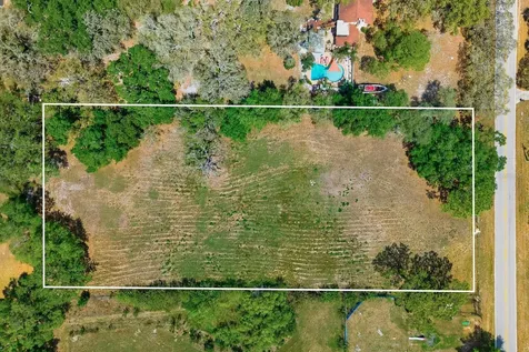 10675 Hilltop Drive New Port Richey FL 34654