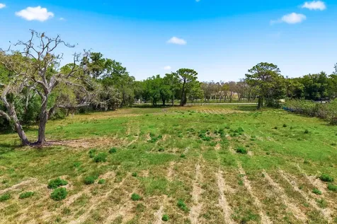 10675 Hilltop Drive New Port Richey FL 34654