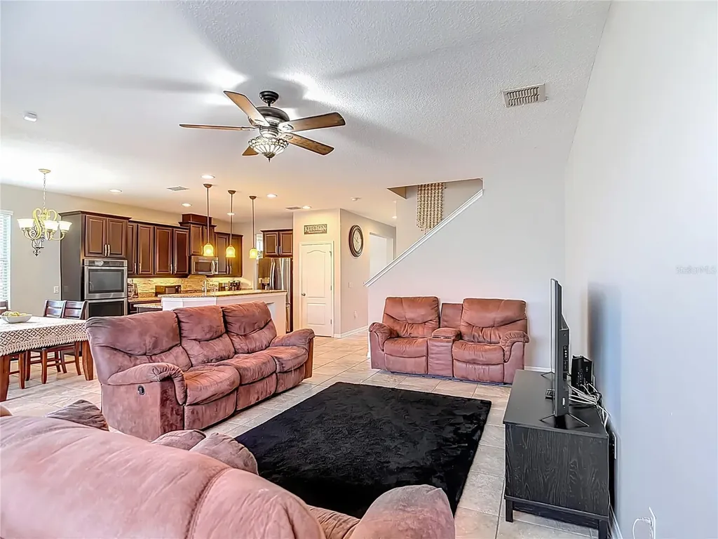 344 Magneta Loop Auburndale FL 33823