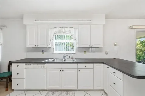 140 Patlin Circle E Largo FL 33770