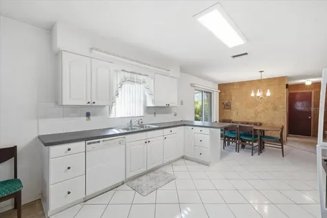 140 Patlin Circle E Largo FL 33770