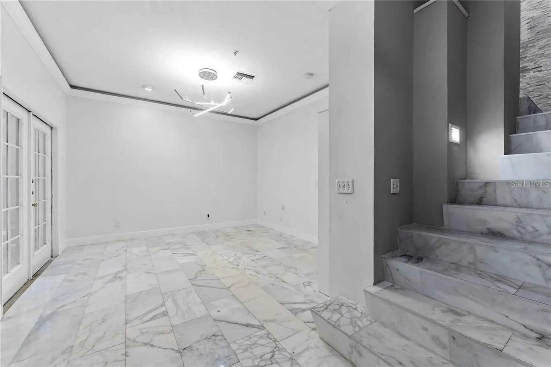 1437 Harbour Walk Road Tampa FL 33602