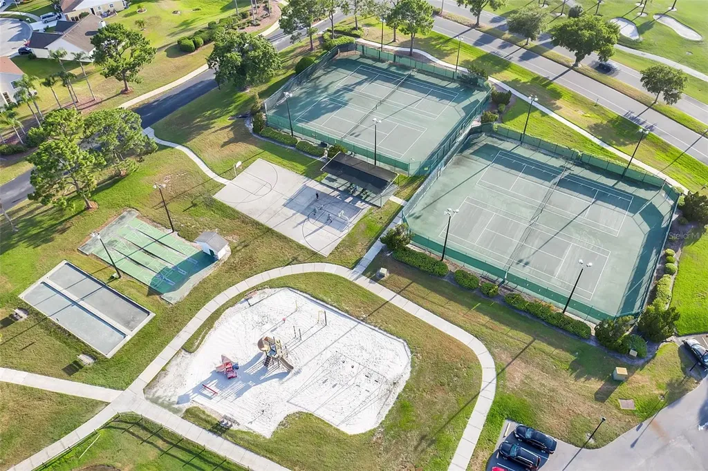 3008 Clubview Drive Orlando FL 32822