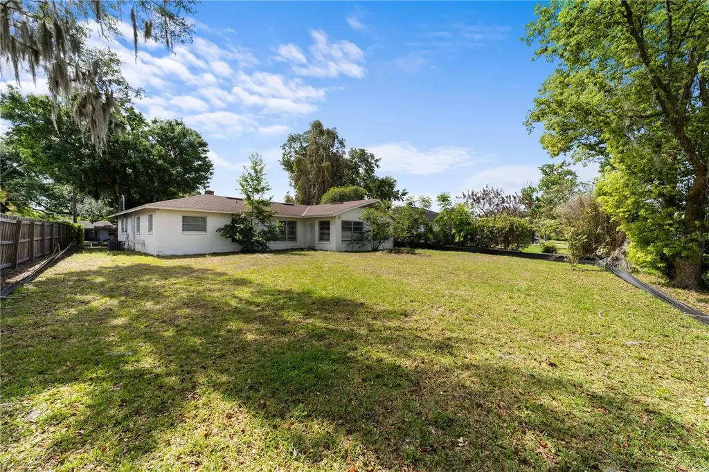 1881 Lake Spier Drive Winter Park FL 32789