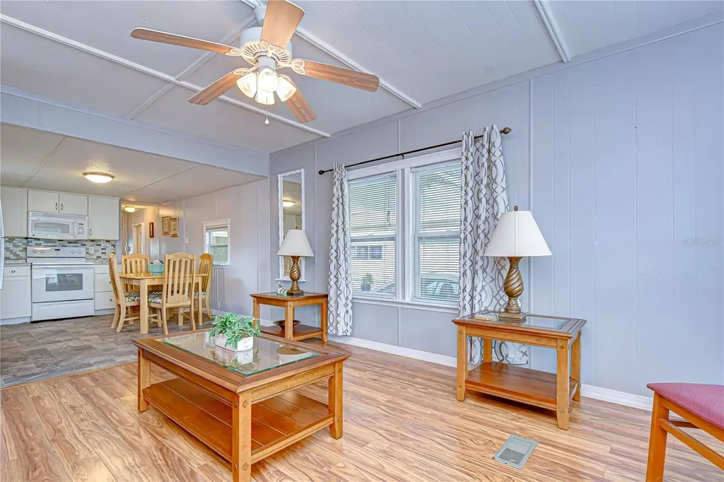 38634 Lansing Avenue Zephyrhills FL 33542