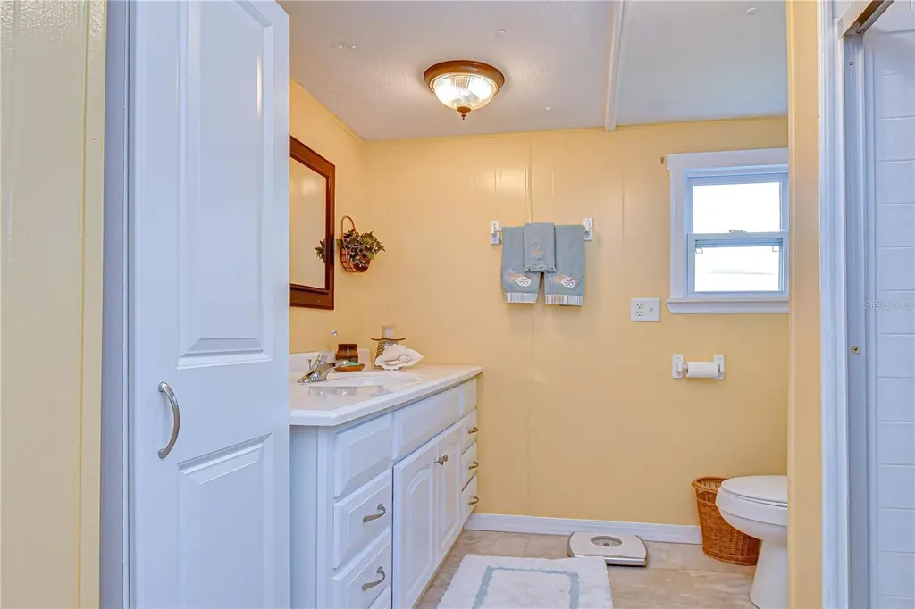 38634 Lansing Avenue Zephyrhills FL 33542