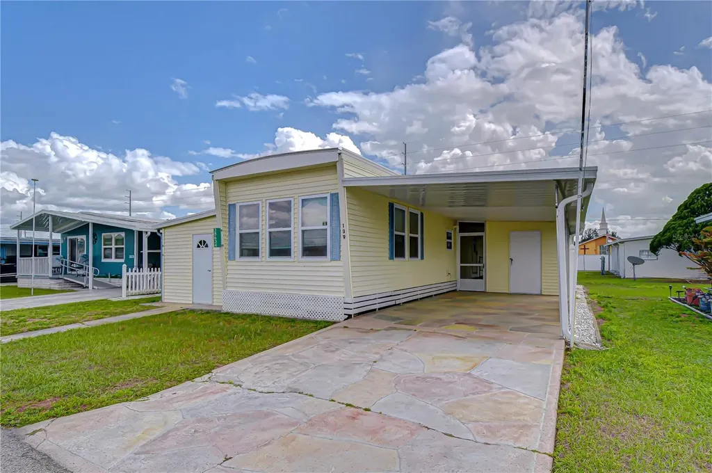 38634 Lansing Avenue Zephyrhills FL 33542