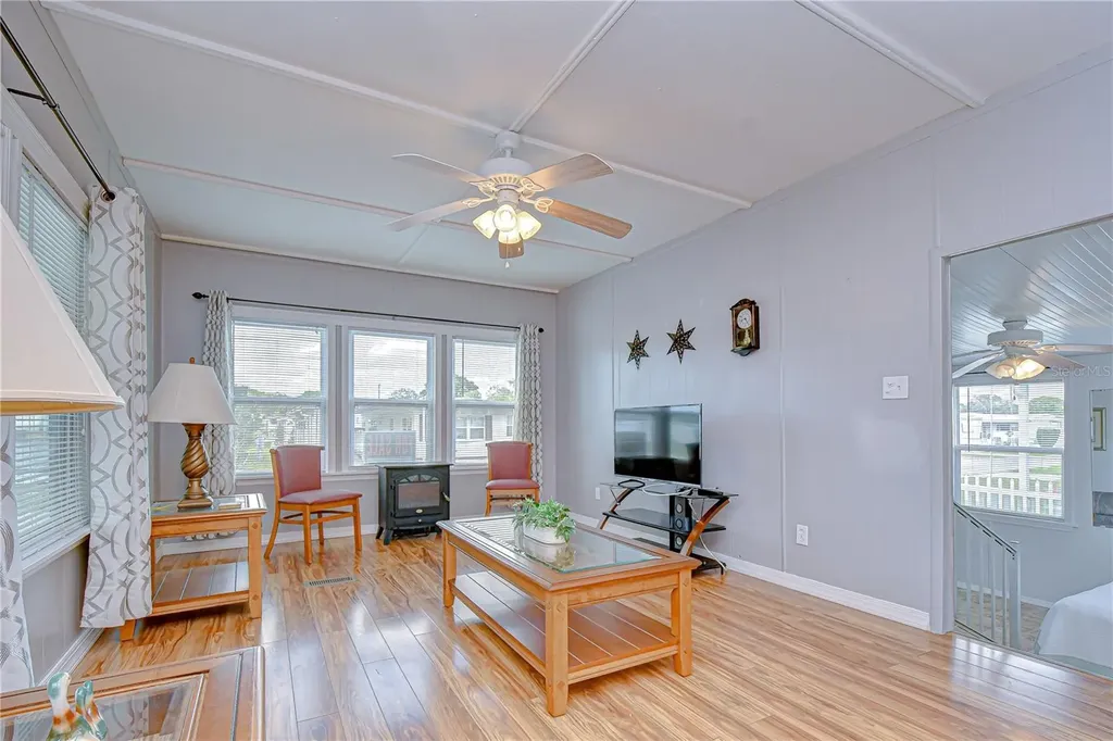 38634 Lansing Avenue Zephyrhills FL 33542