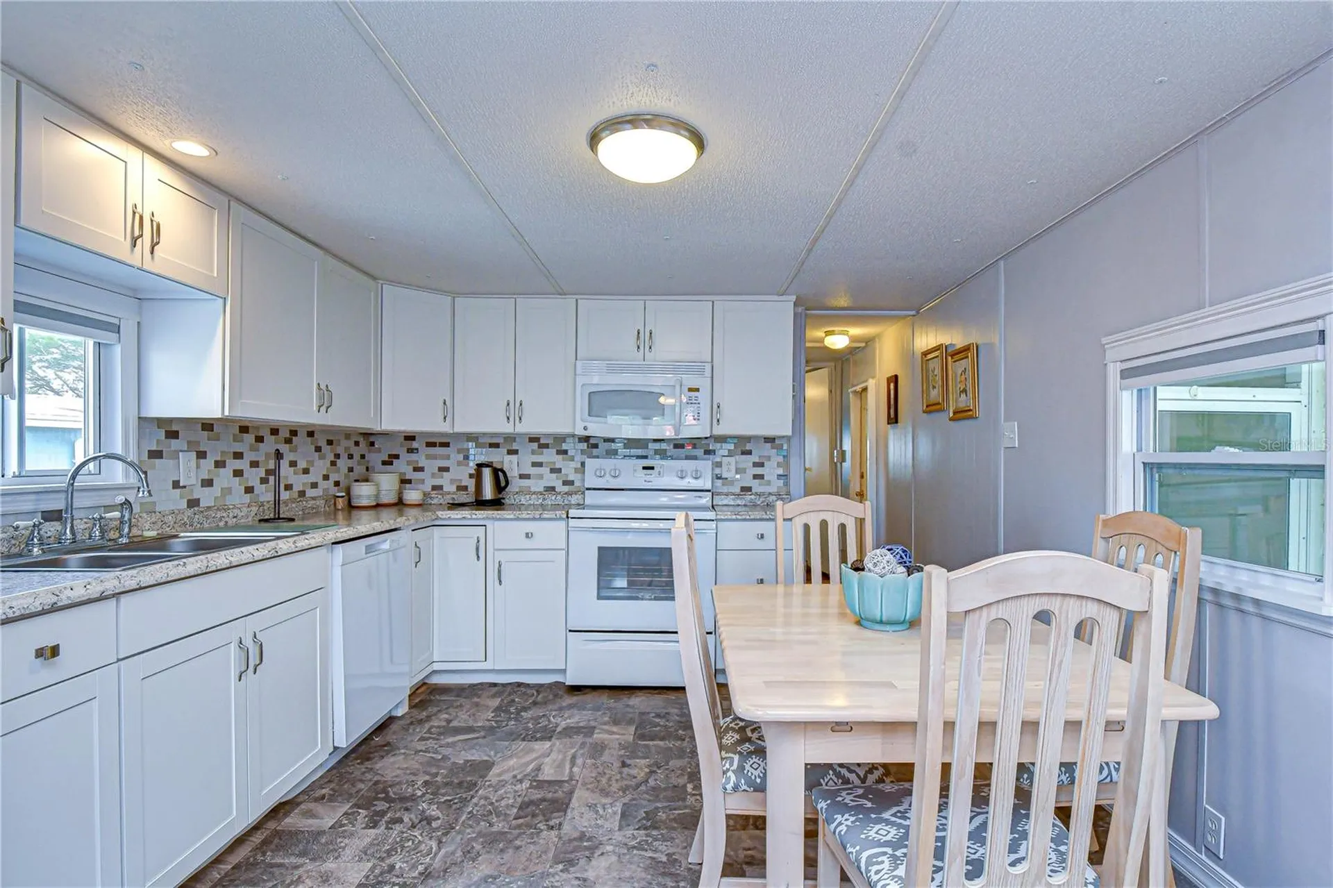 38634 Lansing Avenue Zephyrhills FL 33542