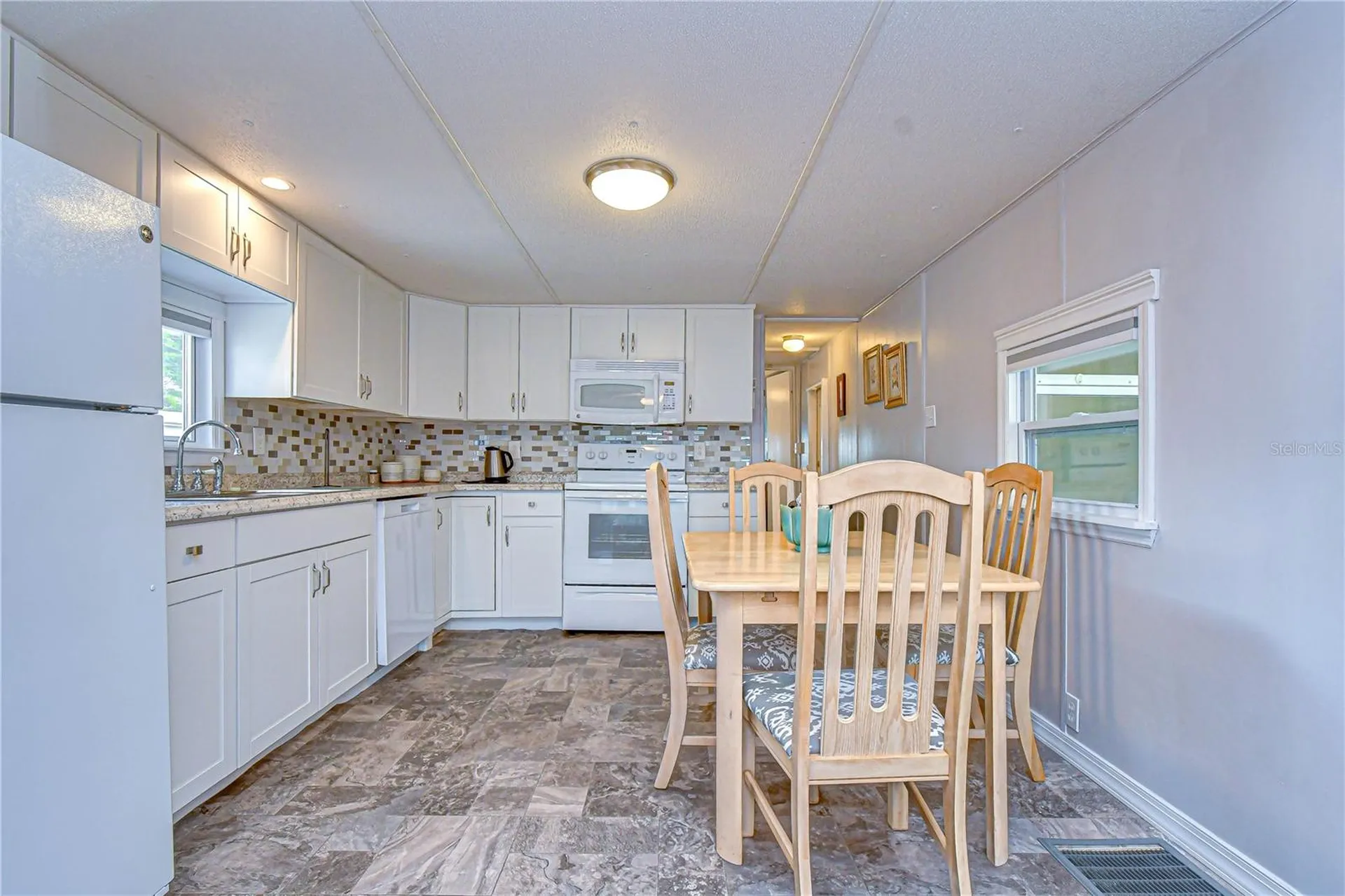 38634 Lansing Avenue Zephyrhills FL 33542