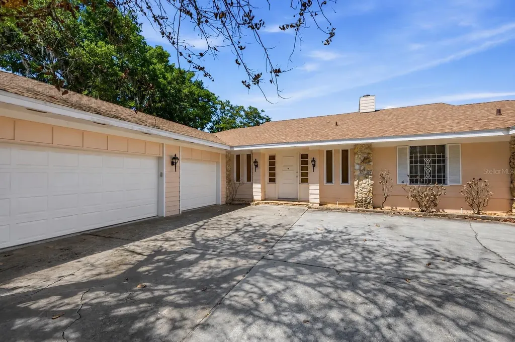 1352 Errol Parkway Apopka FL 32712