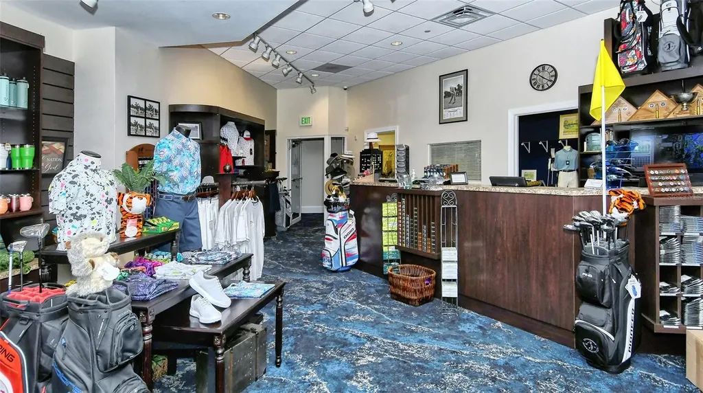 9630 Club South Circle Sarasota FL 34238