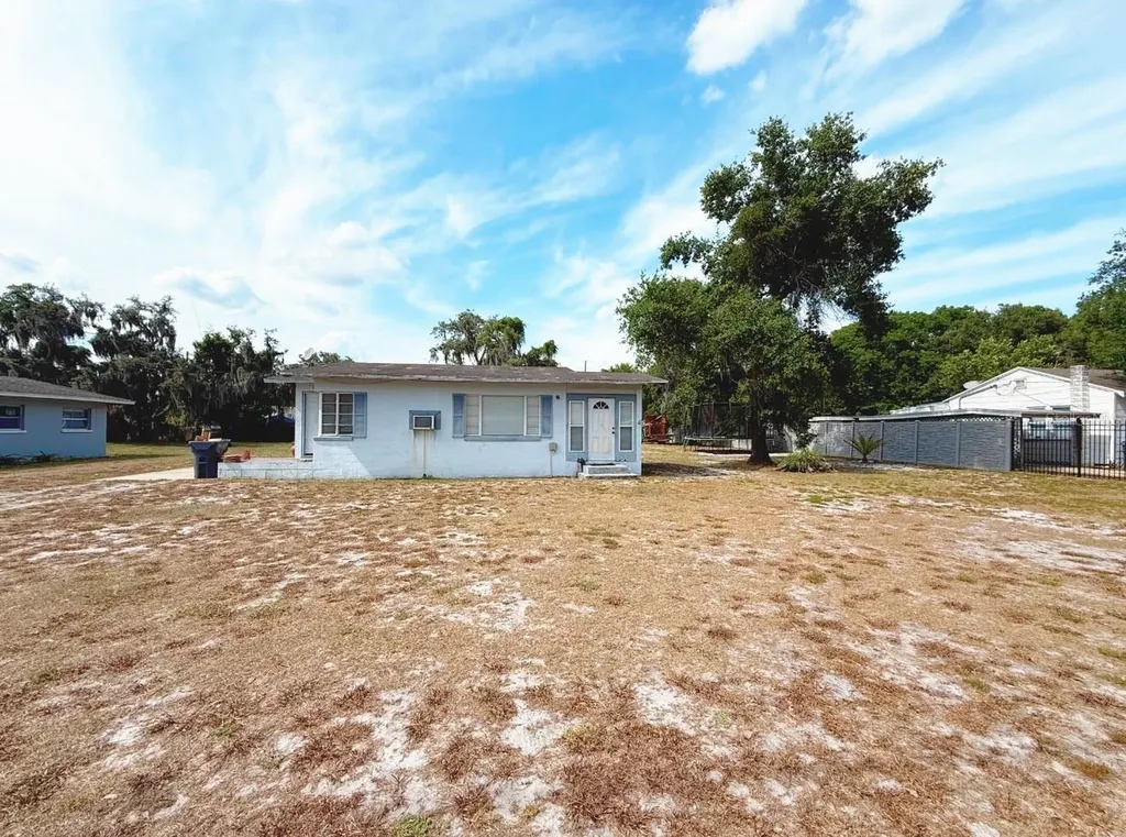 2412 Burns Street Lakeland FL 33801