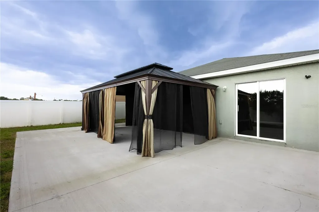 6517 Bayston Hill Place Zephyrhills FL 33541