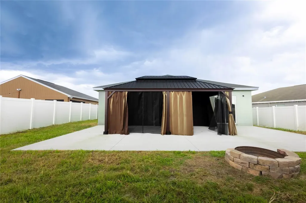6517 Bayston Hill Place Zephyrhills FL 33541