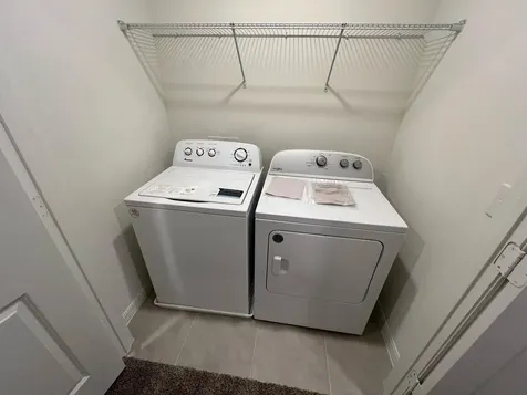 680 Stoney Point Circle Davenport FL 33896