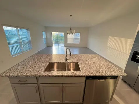 680 Stoney Point Circle Davenport FL 33896