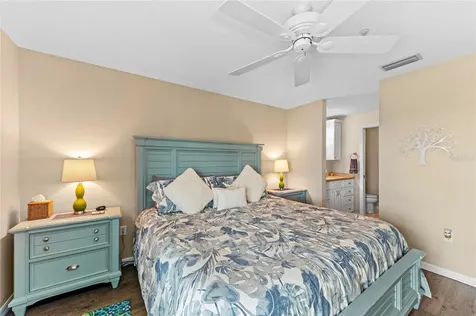 9610 Club South Circle Sarasota FL 34238
