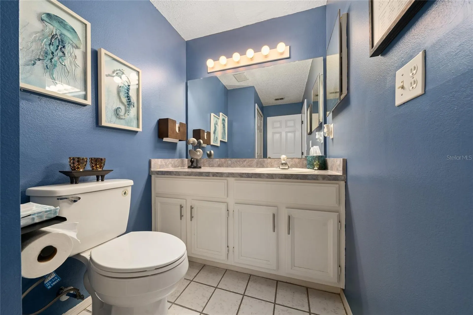 703 Swan Lane Altamonte Springs FL 32701