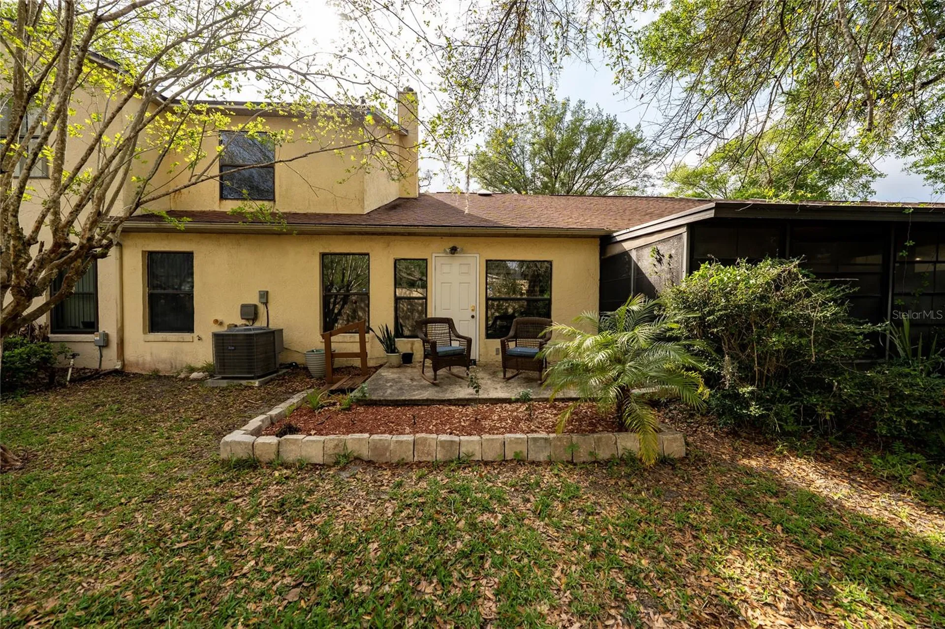 703 Swan Lane Altamonte Springs FL 32701
