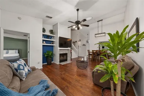 703 Swan Lane Altamonte Springs FL 32701