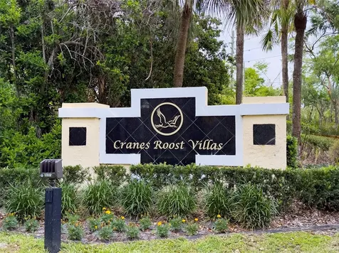 703 Swan Lane Altamonte Springs FL 32701