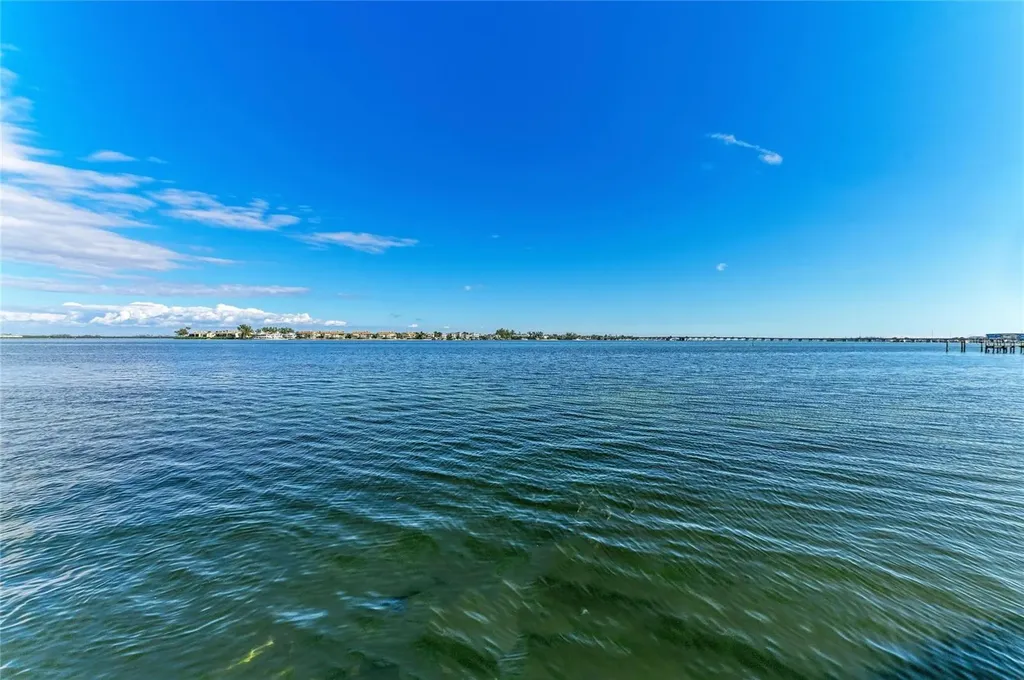 1603 Gulf Dr N Bradenton Beach FL 34217