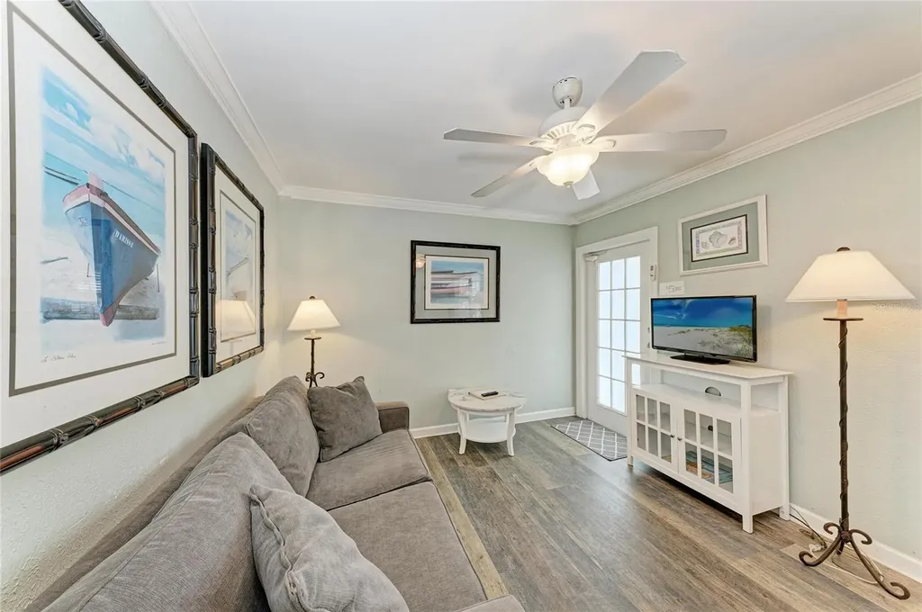 1603 Gulf Dr N Bradenton Beach FL 34217
