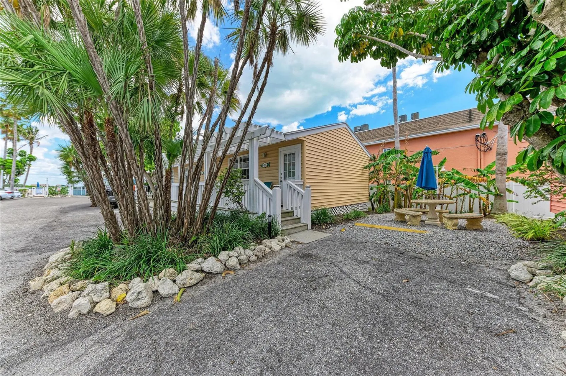 1603 Gulf Dr N Bradenton Beach FL 34217