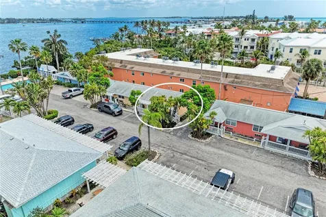 1603 Gulf Dr N Bradenton Beach FL 34217
