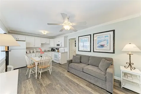 1603 Gulf Dr N Bradenton Beach FL 34217