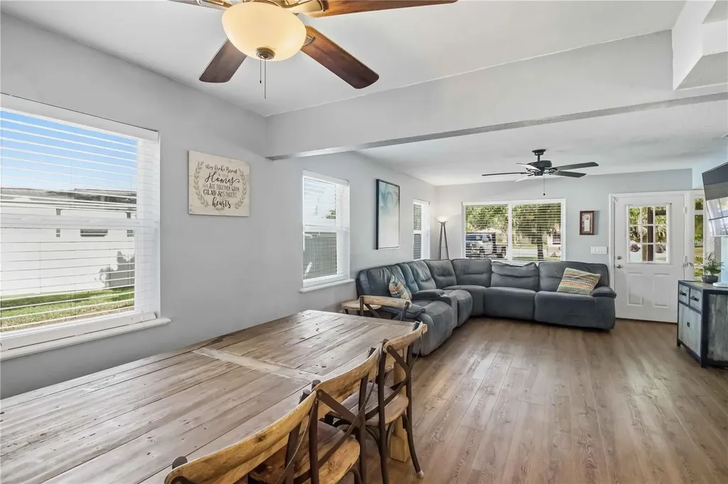 7804 54th Court E Palmetto FL 34221