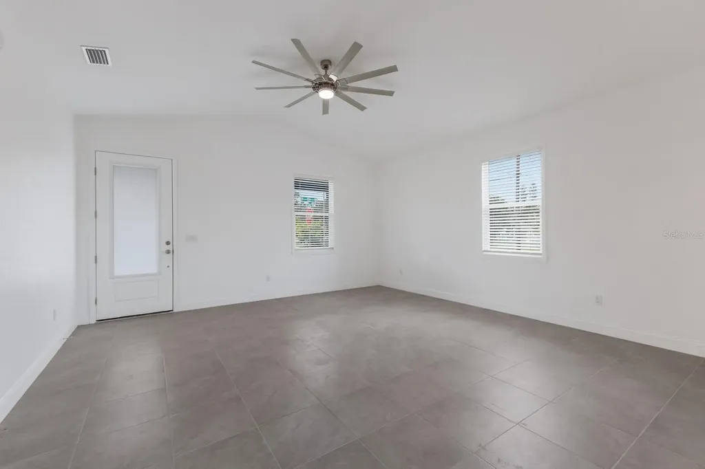 520 12th Avenue W Bradenton FL 34205