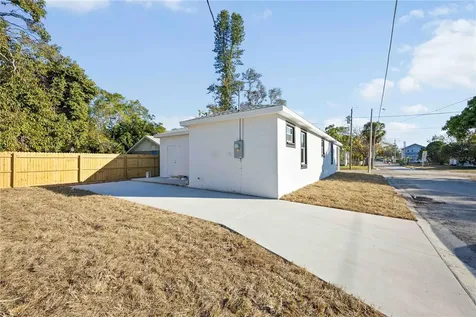 520 12th Avenue W Bradenton FL 34205