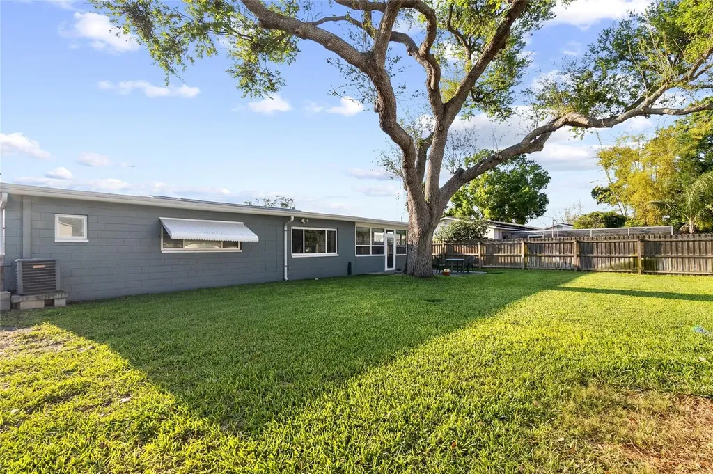 7001 18th Street N St Petersburg FL 33702