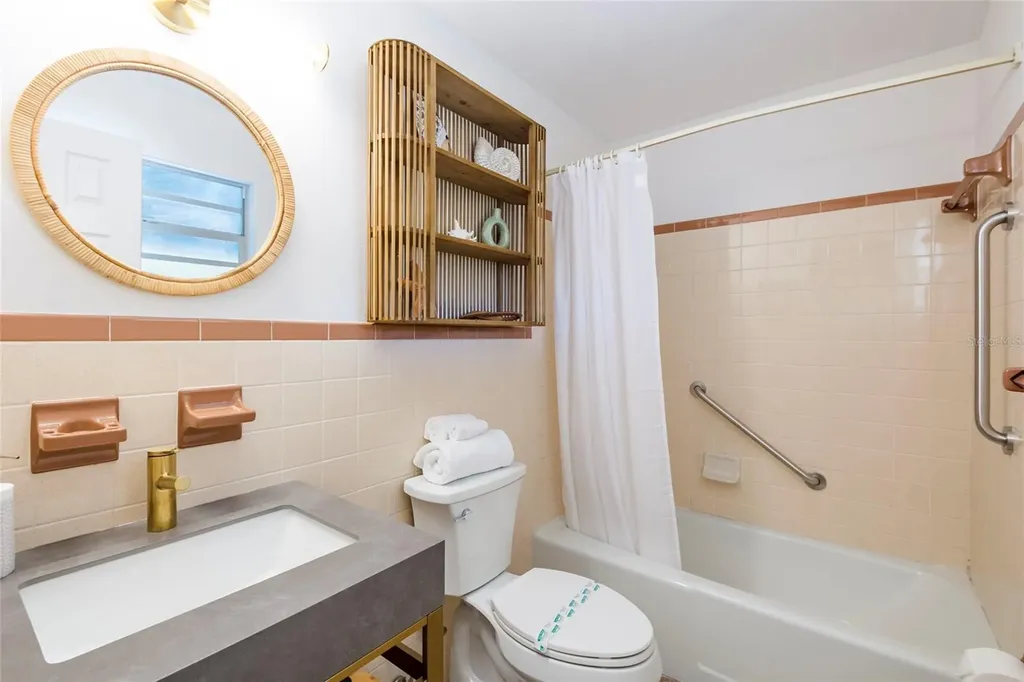 107 Pine Avenue Anna Maria FL 34216