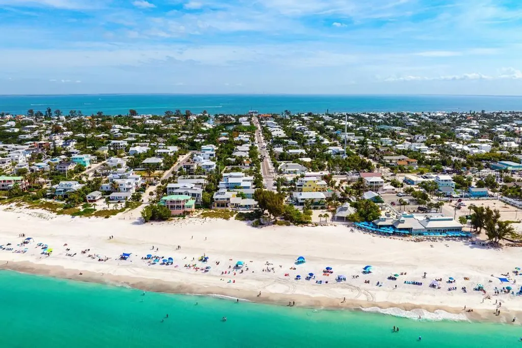 107 Pine Avenue Anna Maria FL 34216